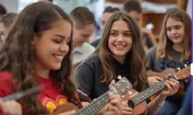 Ensenyament d'ukulele a l'àrea de música a la segona ensenyança