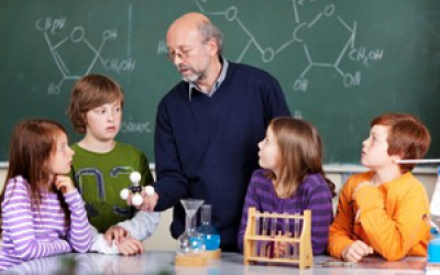 Les projets éducatifs à l'école maternelle et primaire: le cas des sciences physiques